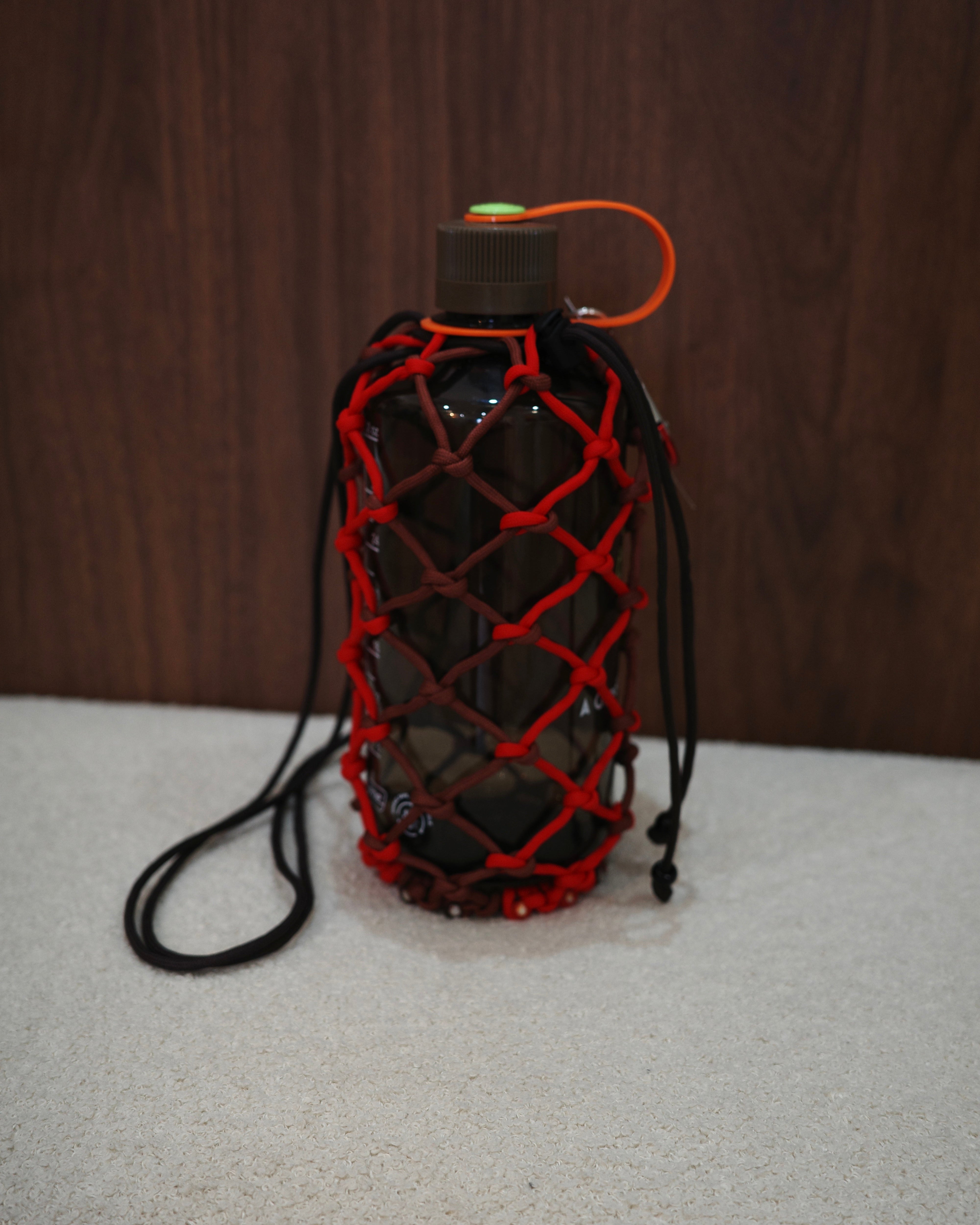 32 oz water bottle slink - red - brown