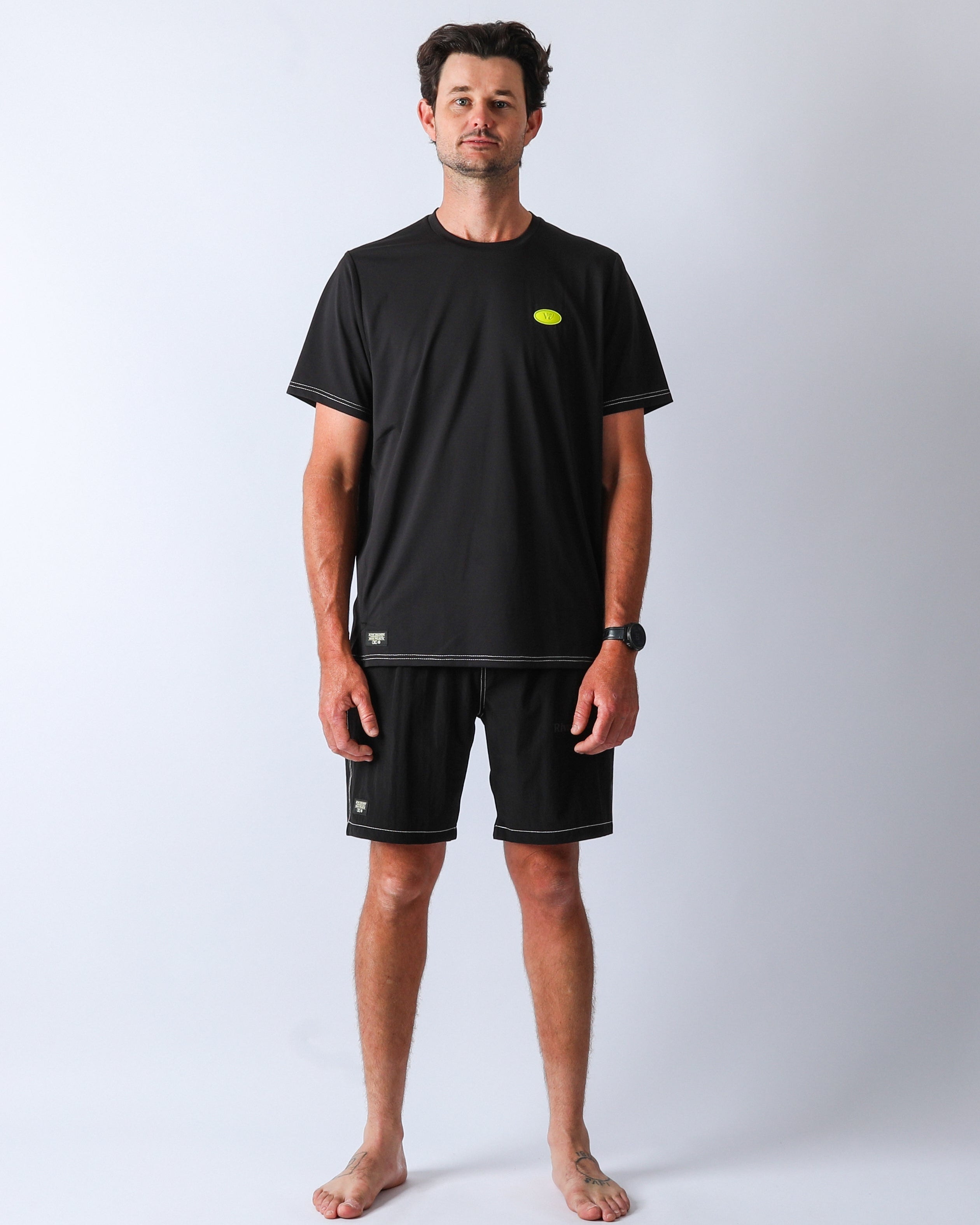 VV Dome Sports T-Shirt : Black White