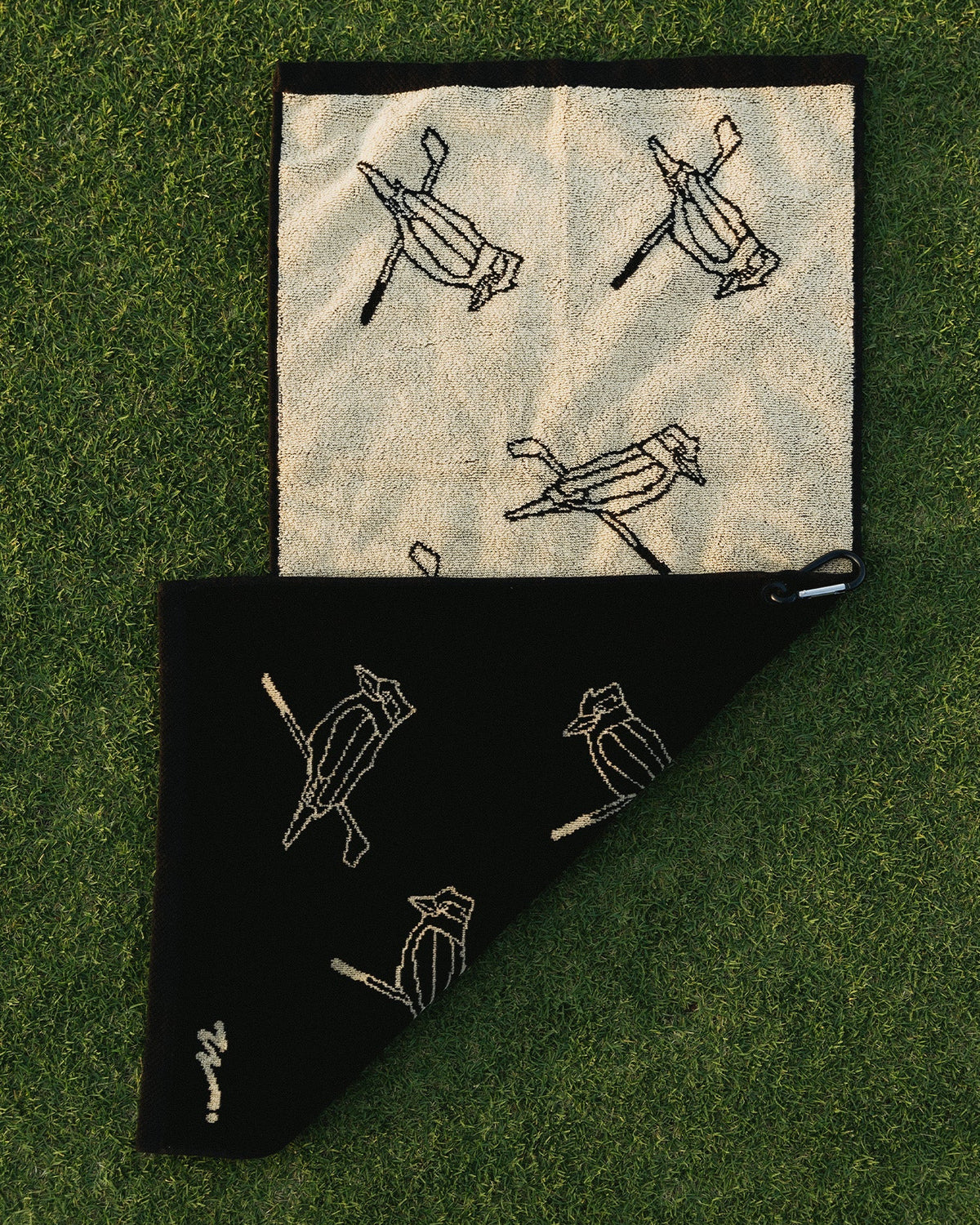 Kooka Icon Towel - Black/Sand