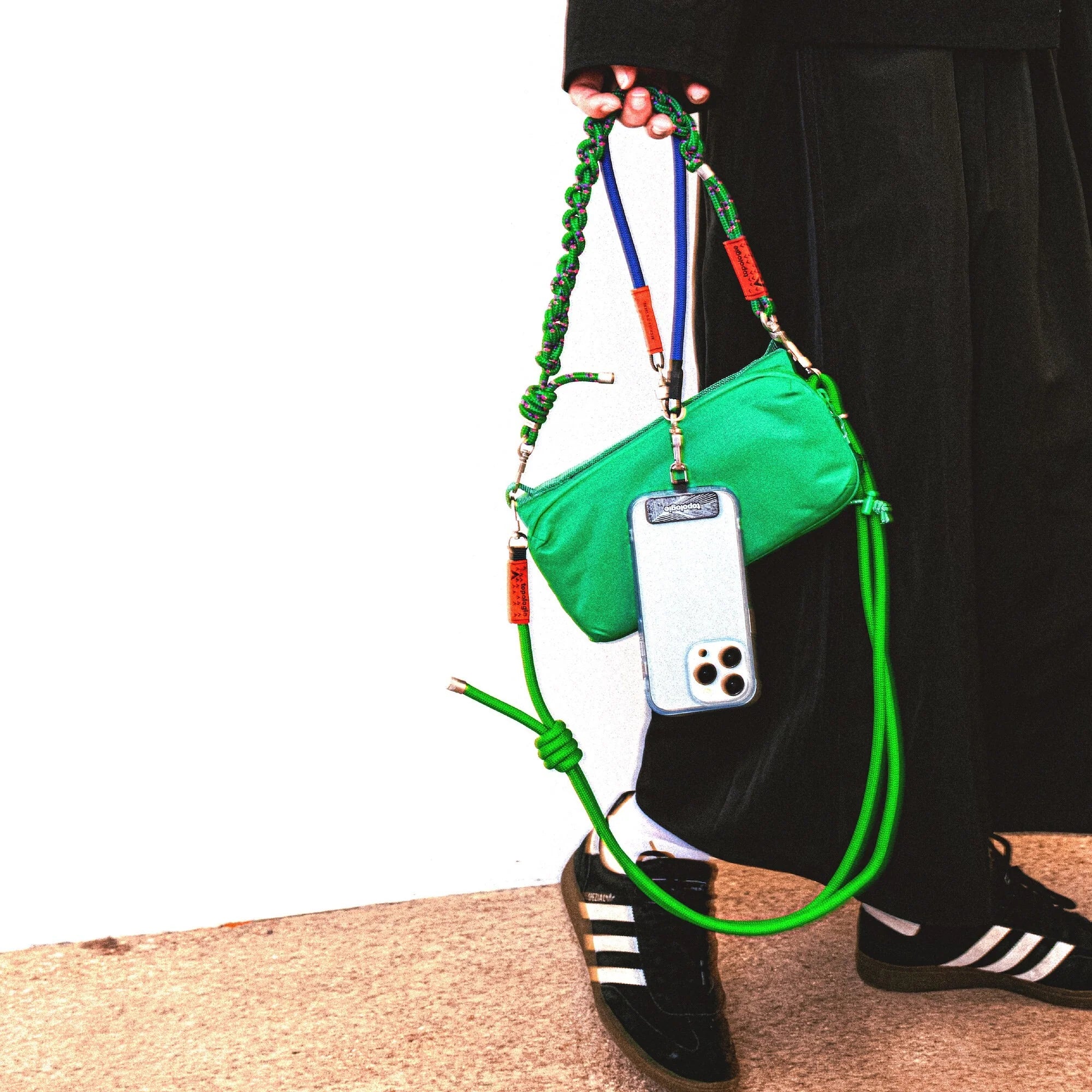 Topologie Phone Strap Adaptor - Black