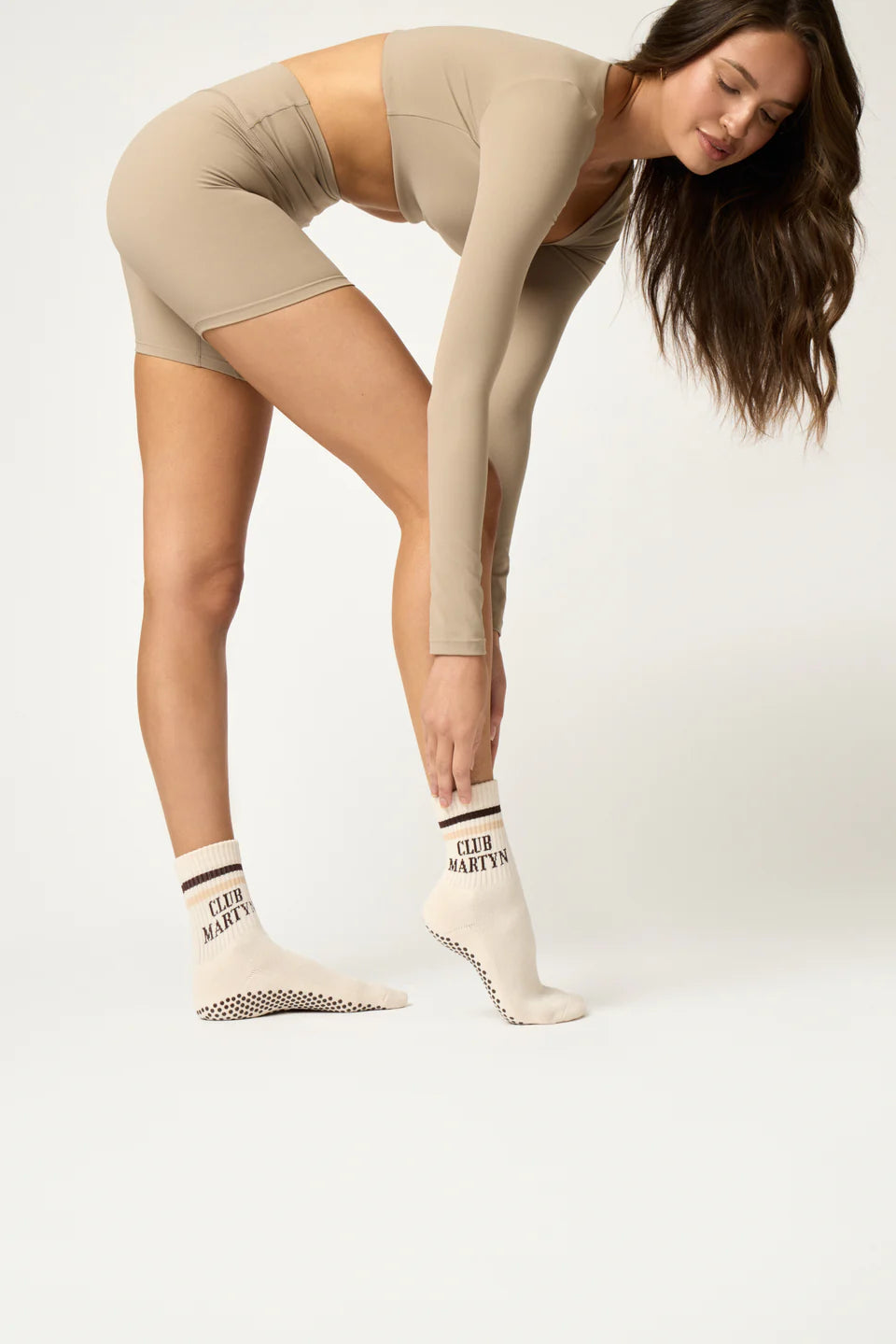 Signature Crew Grip Sock - Beige Brown