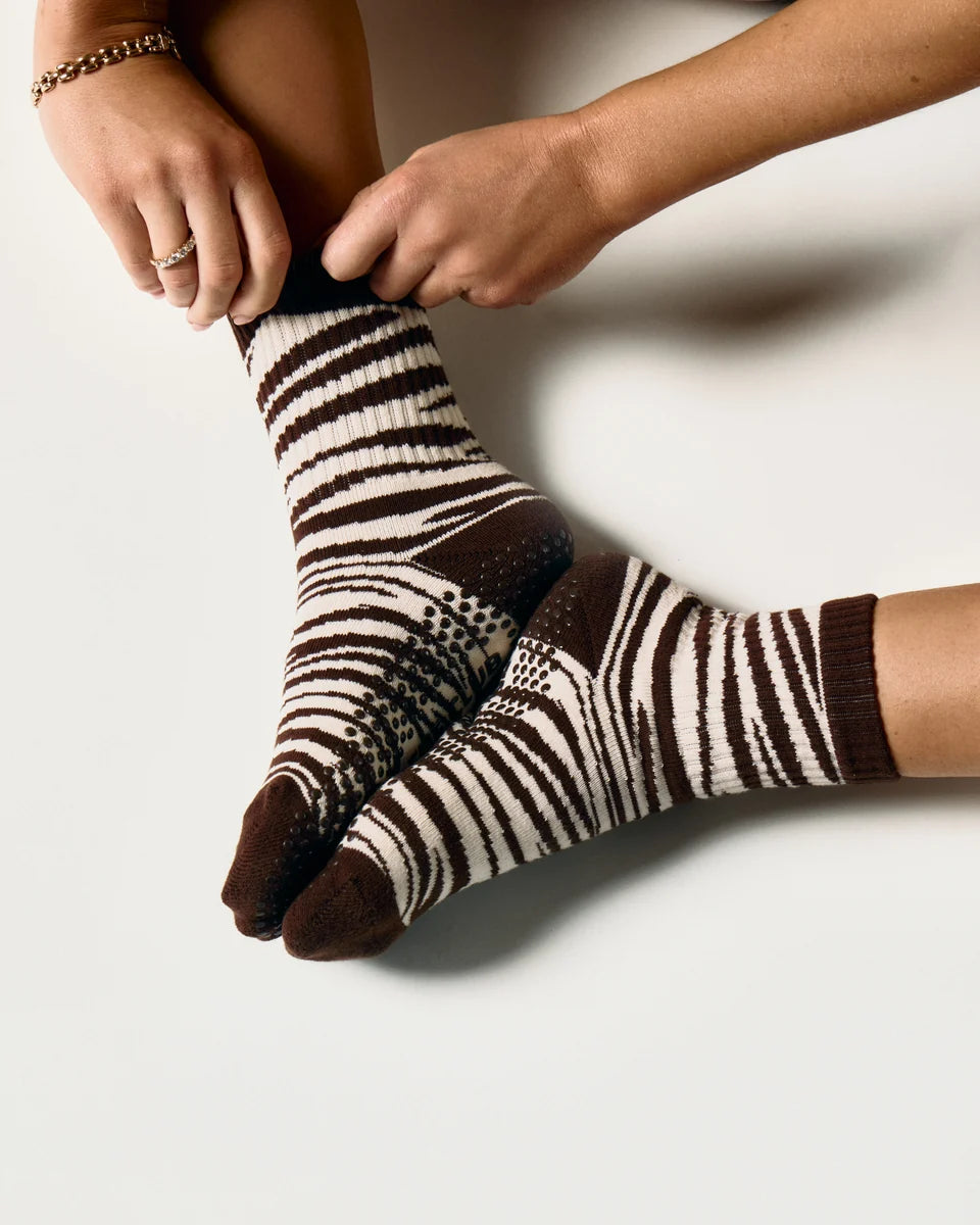 Zebra Crew Pilates Grip Sock - Chocolate Brown