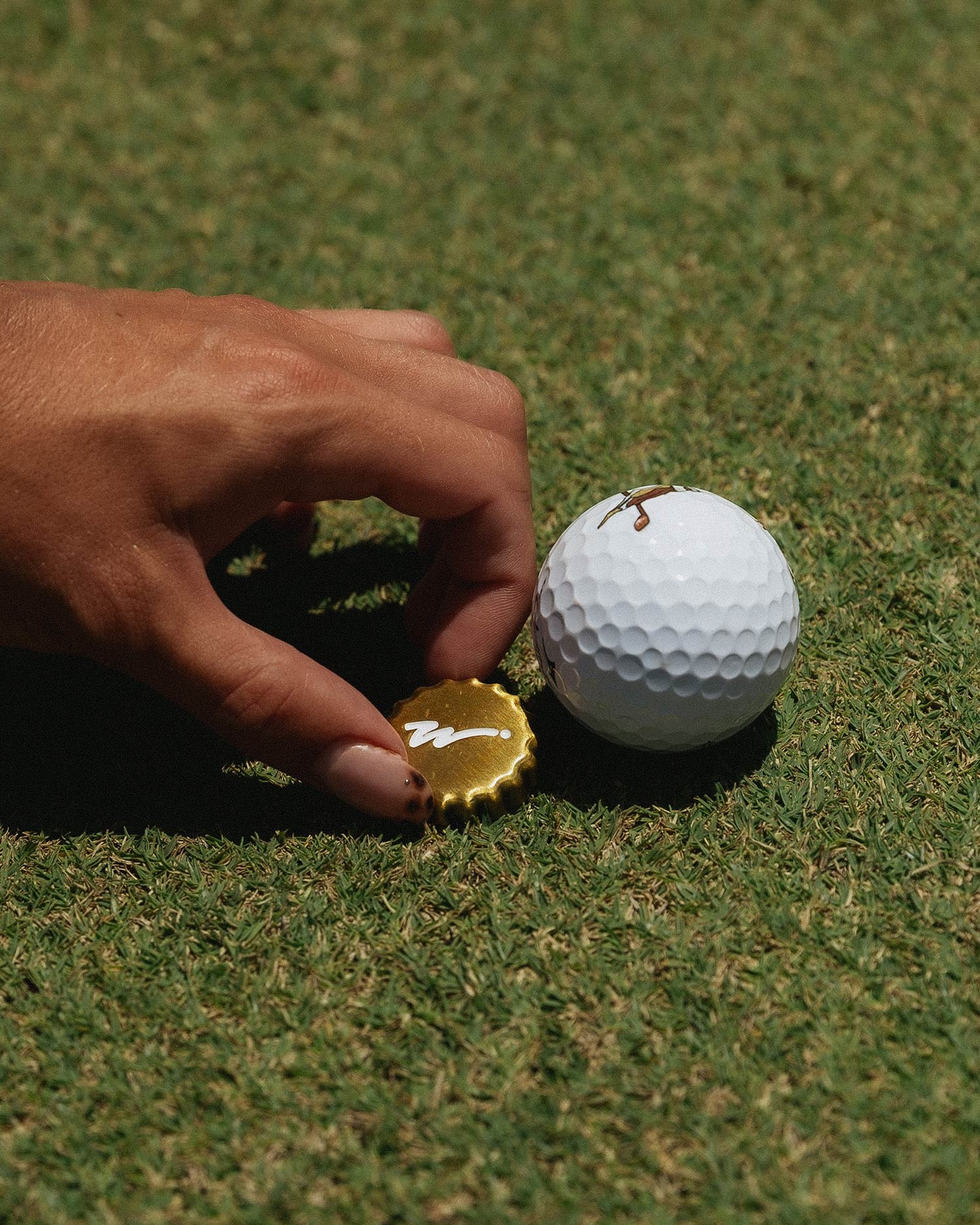 Ball Marker On Watch 3 Pack - White / Green / Brushed Gold