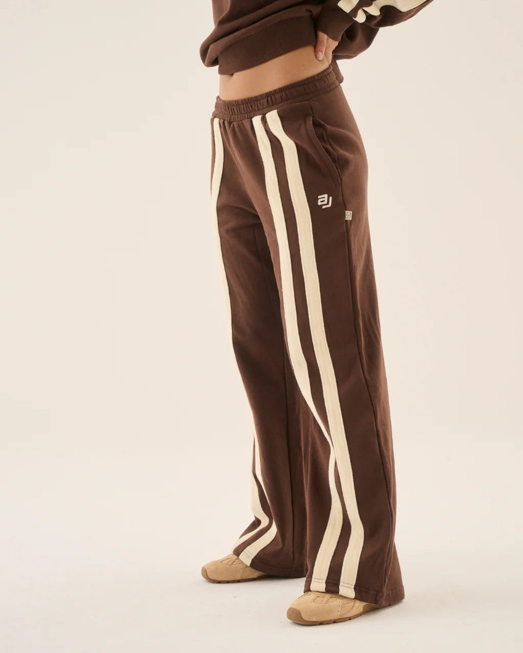 AJ Logo Stripe Trackpant Chicory Coffee