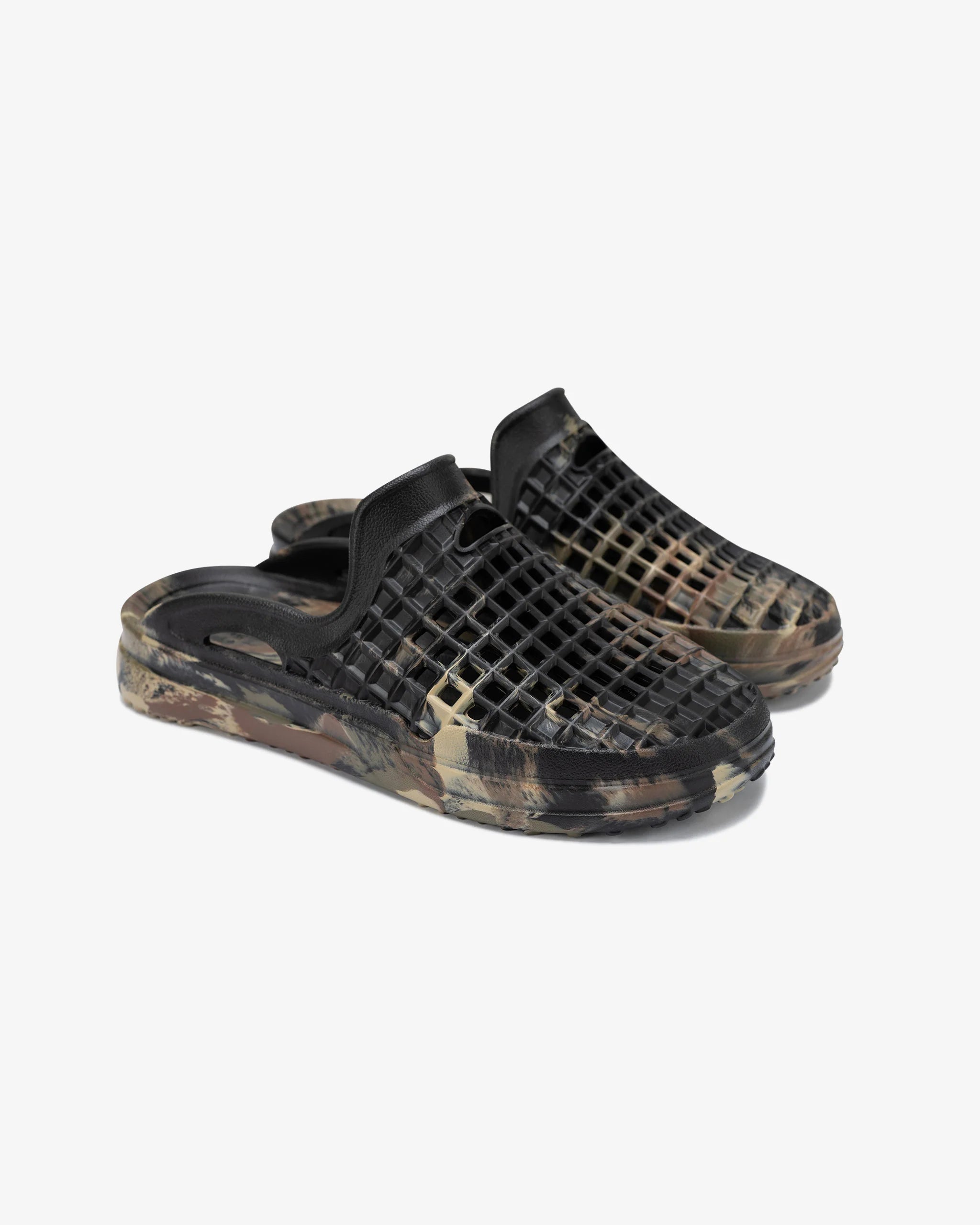 Scenario Slide - Woodland Camo