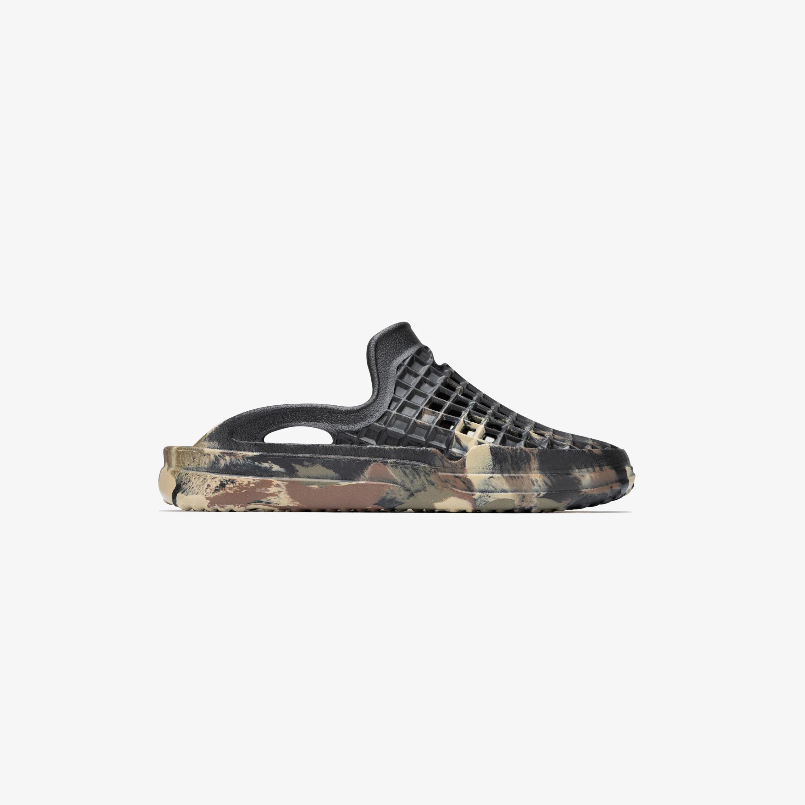 Scenario Slide - Woodland Camo