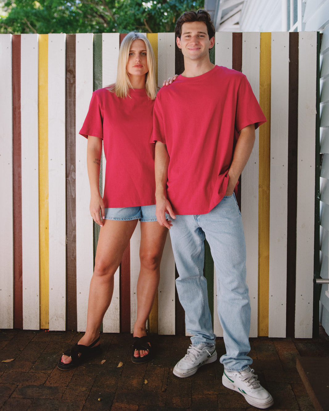 The Vintage Tee 220GSM - Hibiscus