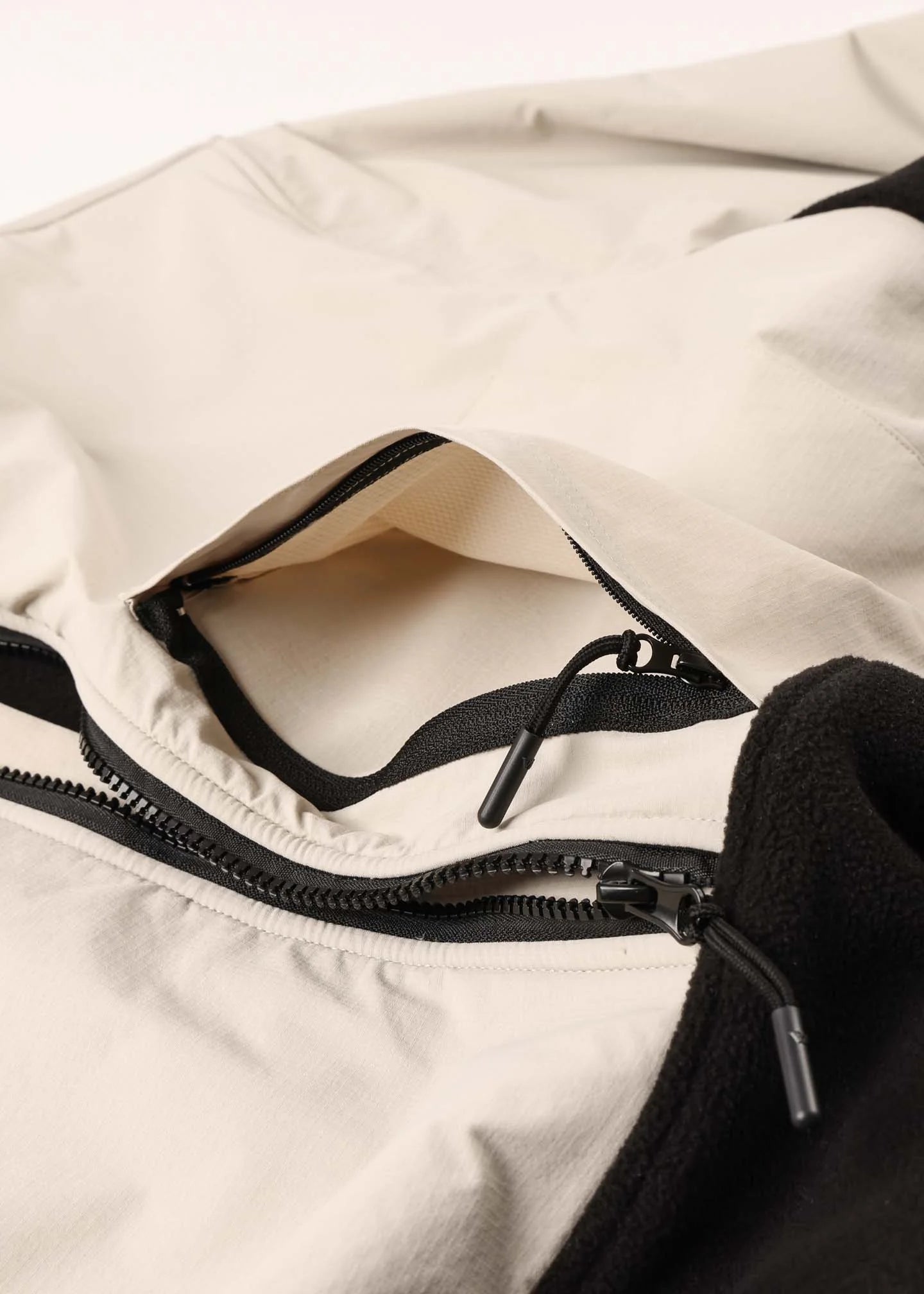 Blur 1/2 Zip Polar Fleece - Black/Bone