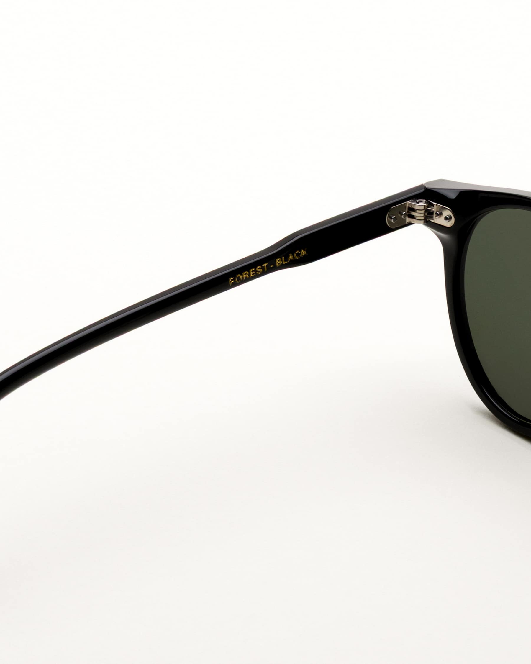 Forest Black - Green Solid Lens