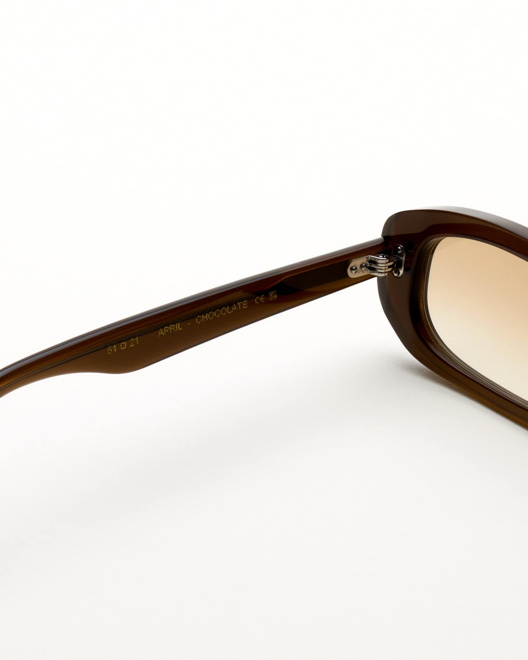 April Chocolate - Brown Gradient Lens